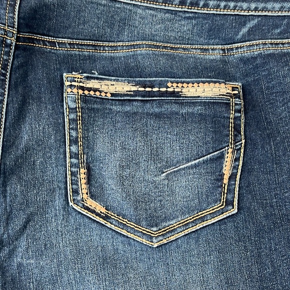 Slide on Capri jeans - Picture 5 of 5